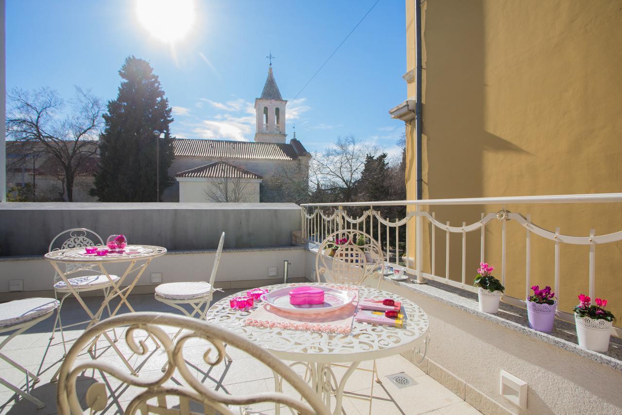 Shabby Chic Apartments Sibenik Bagian luar foto