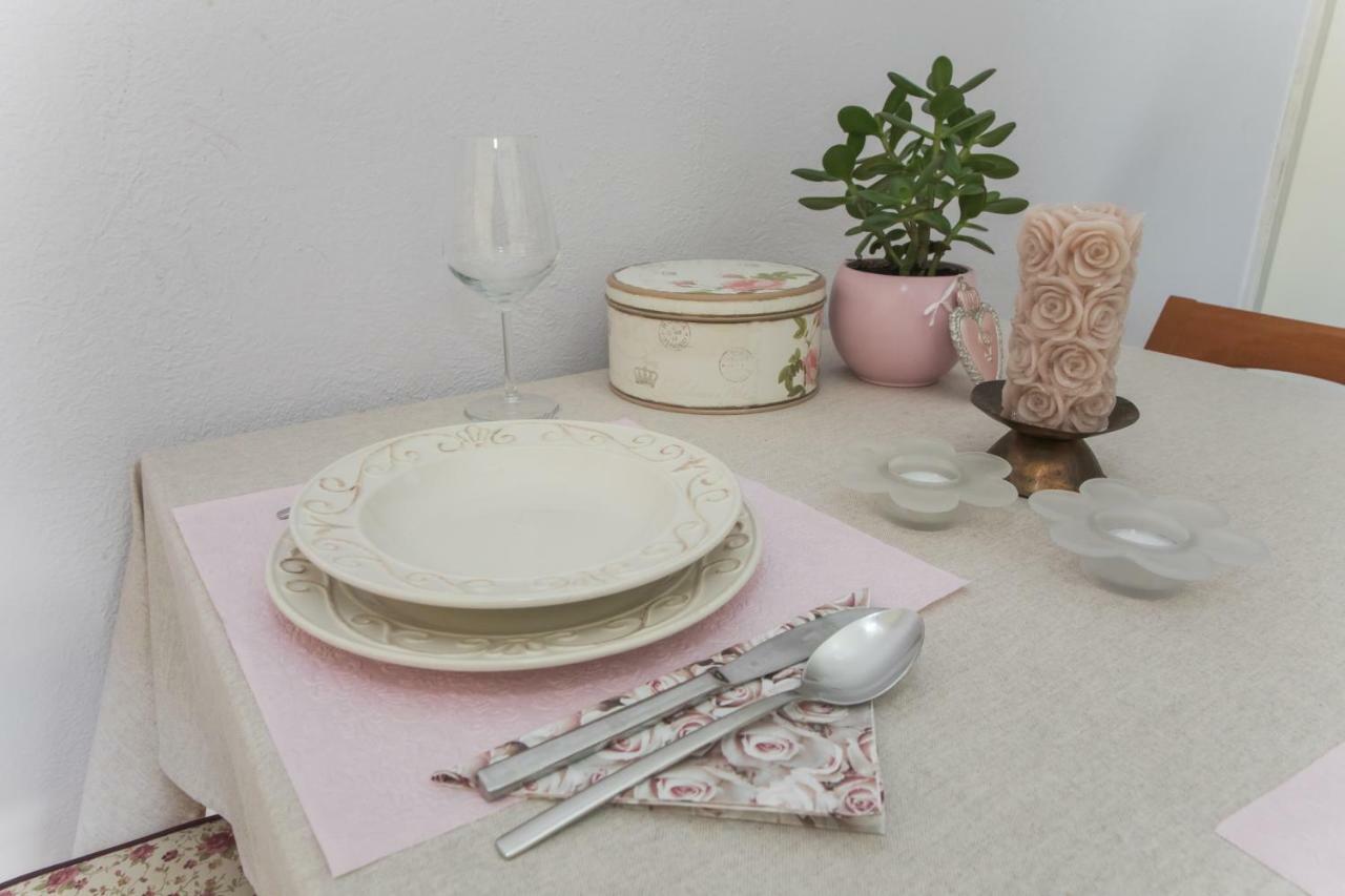 Shabby Chic Apartments Sibenik Bagian luar foto